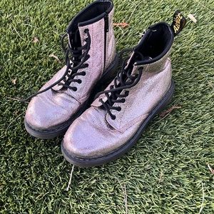Dr. Martens 1460 Crinkle Metalic Baby Pink Boots